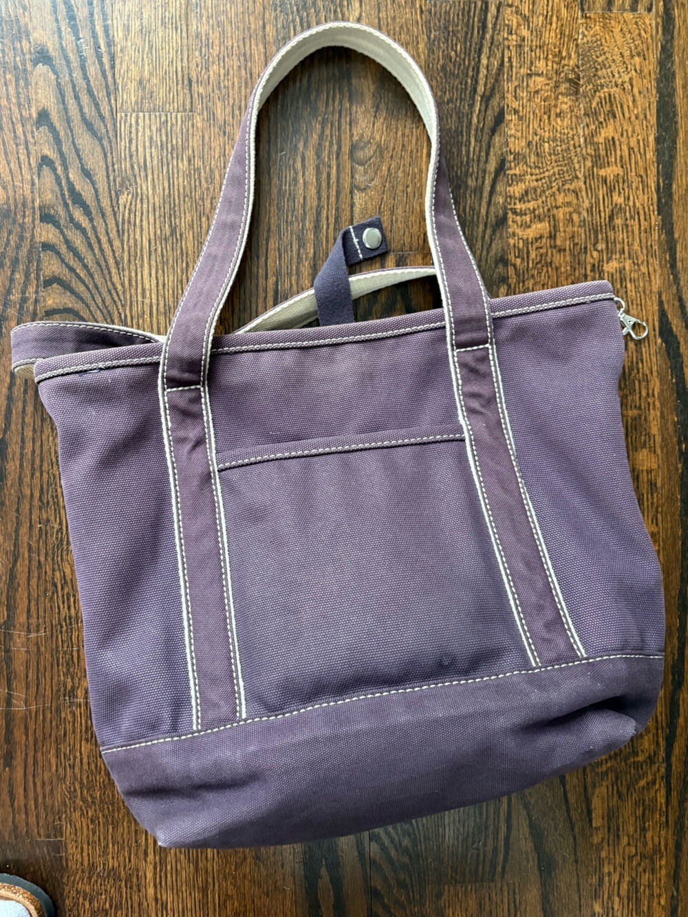 Lands’ End Navy Tote Bag with Coach Patch - Picture 7 of 8